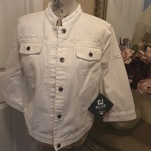 🤍 White Jean Jacket